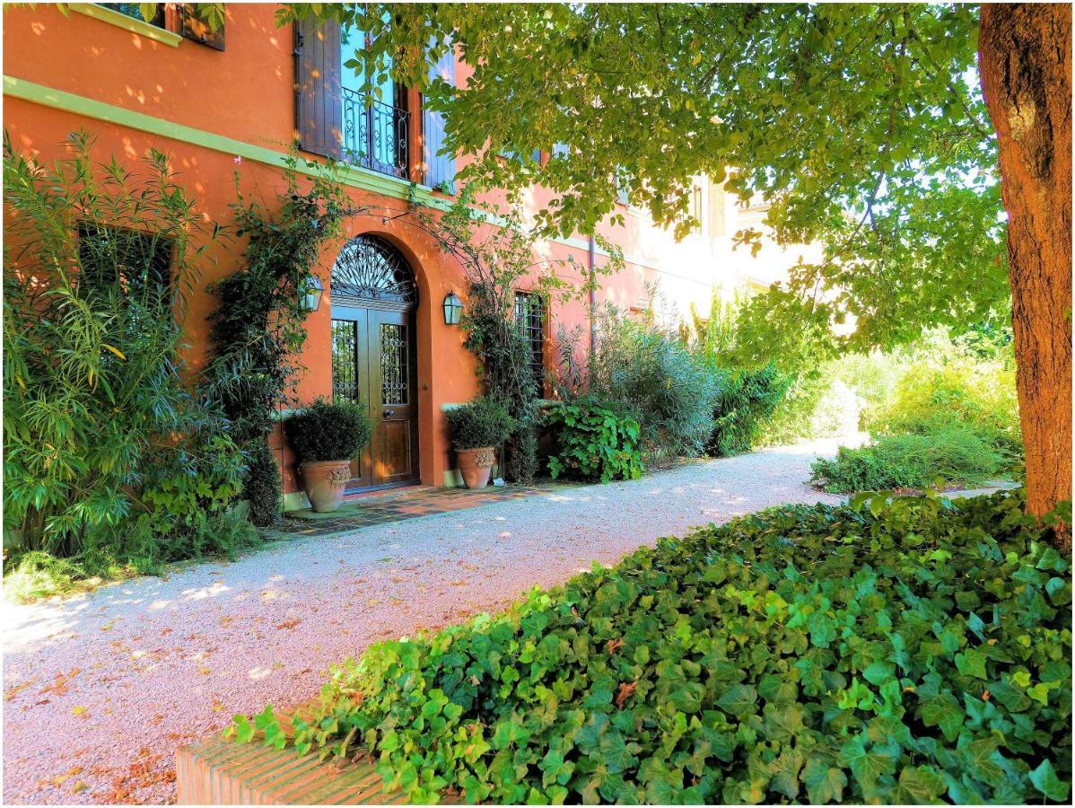 Villa Contessa Massari Ferrara Luaran gambar